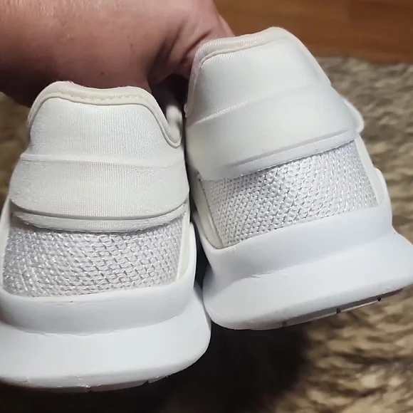 Adidas equipment - Picture 4 of 8